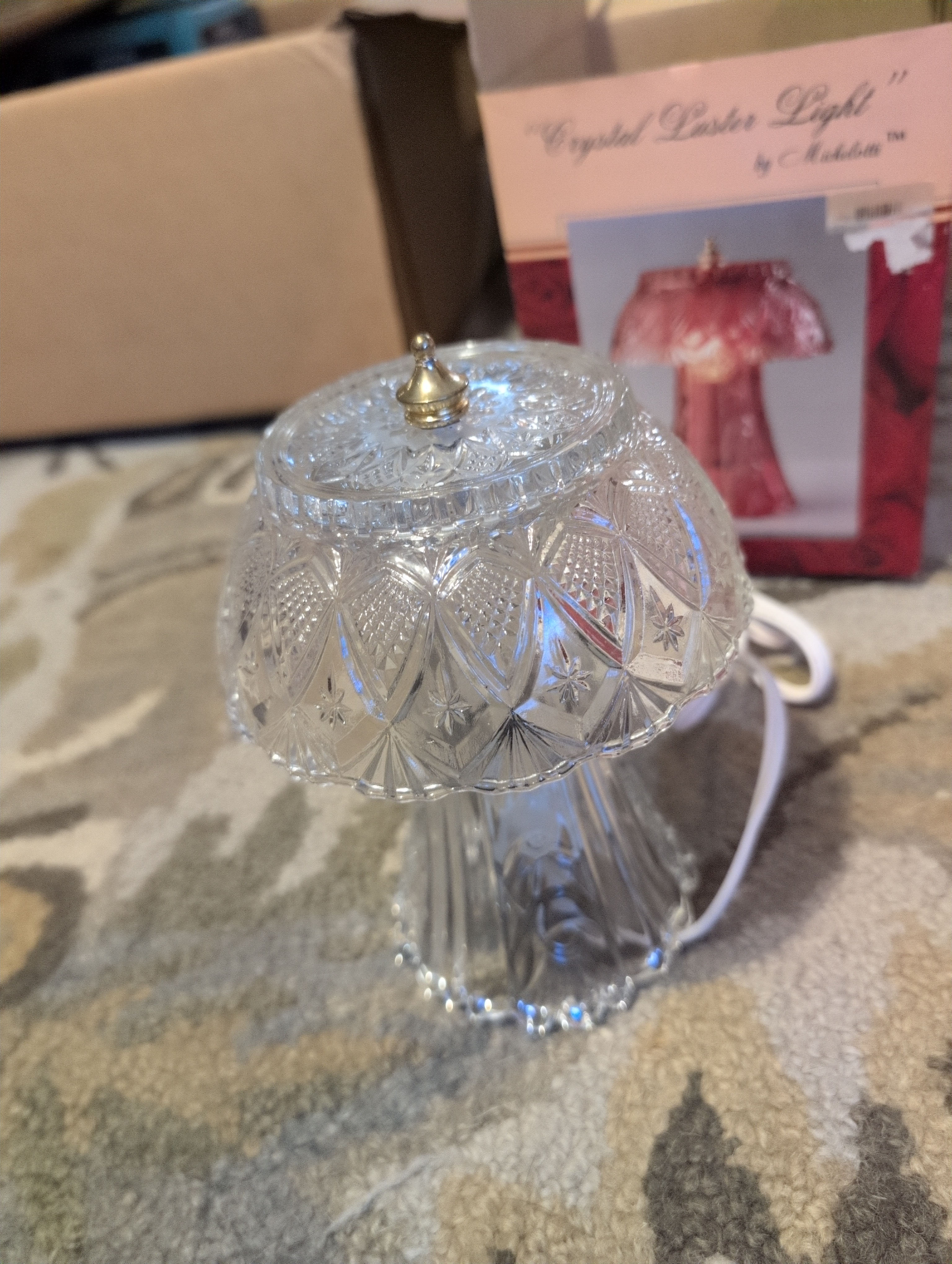 Crystal Luster Light