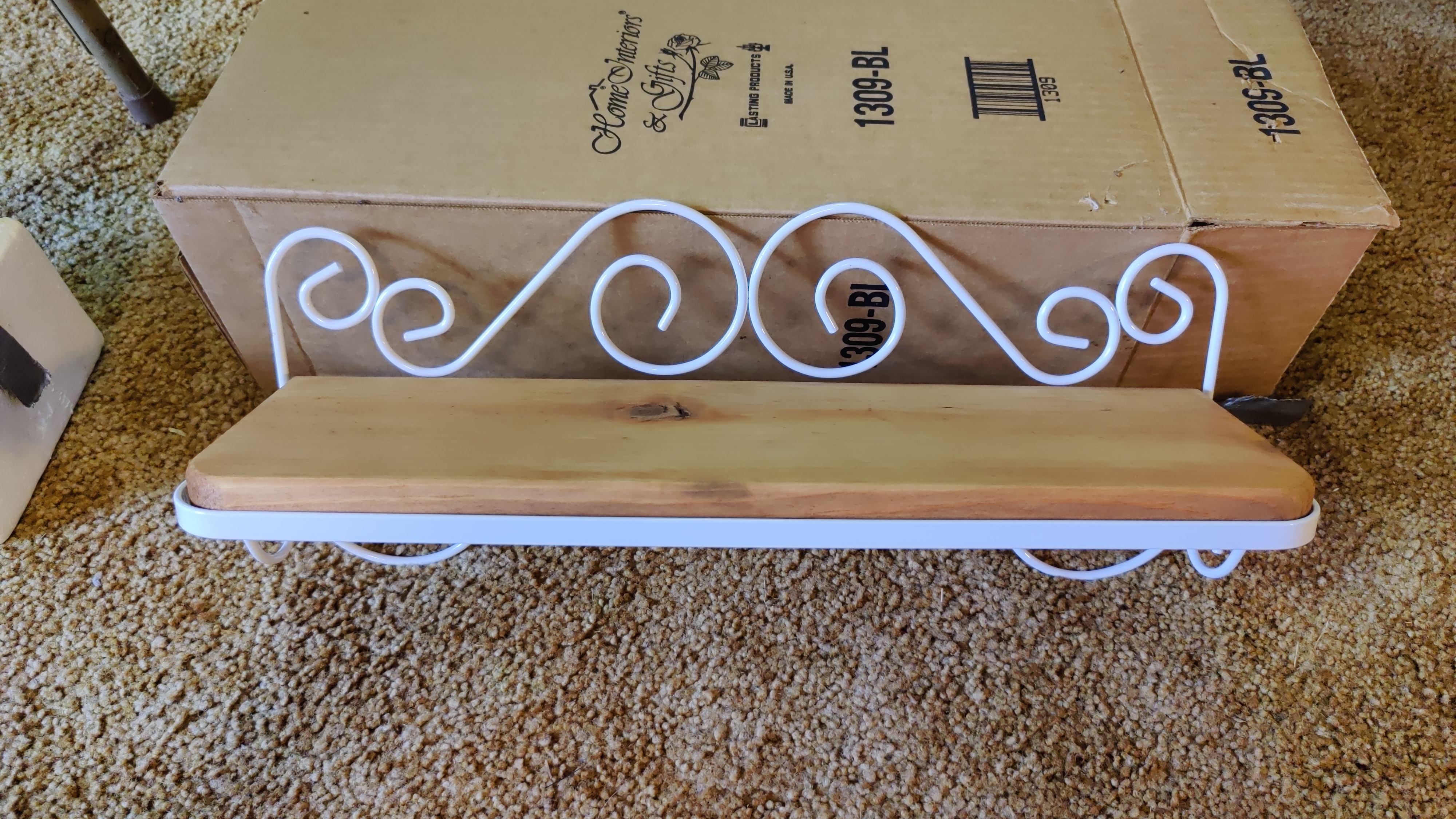1909-BL - Wood Hanging Shelve